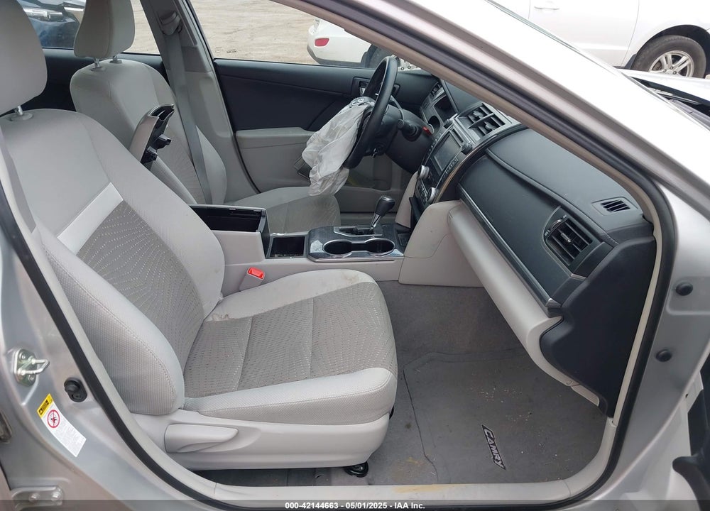 2014 TOYOTA CAMRY HYBRID VIN: 4T1BD1FK5EU117290