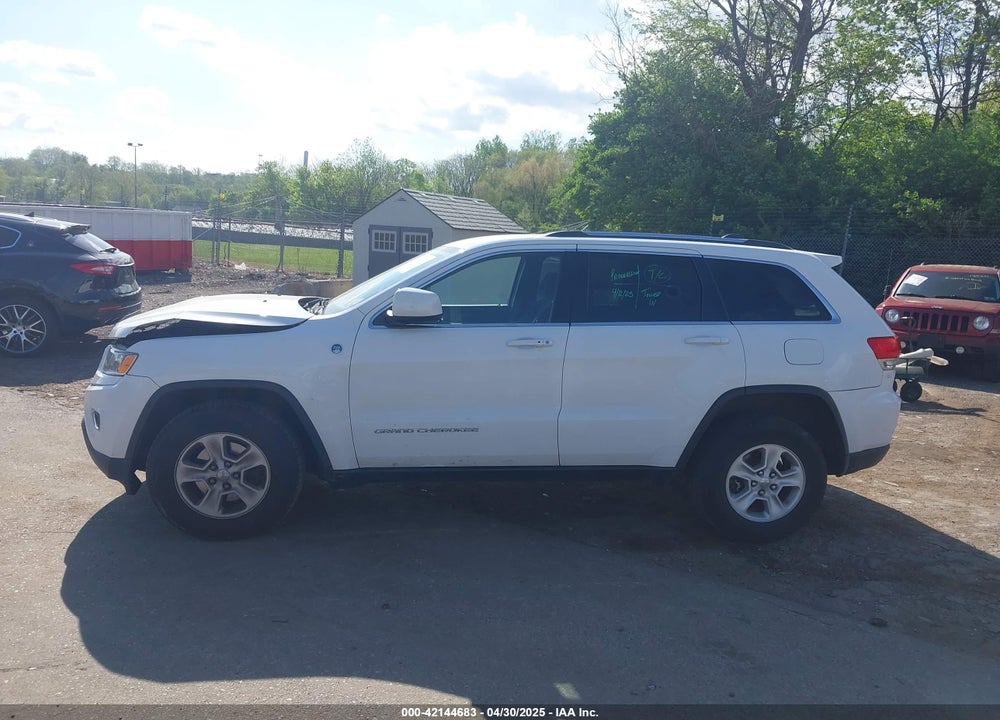 2015 JEEP GRAND CHEROKEE LAREDO VIN: 1C4RJFAG9FC881355