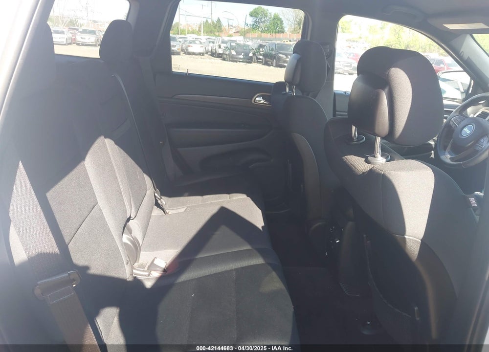 2015 JEEP GRAND CHEROKEE LAREDO VIN: 1C4RJFAG9FC881355