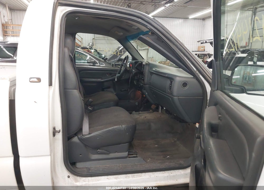 2000 CHEVROLET SILVERADO 1500 VIN: 1GCEK14V3YE347977