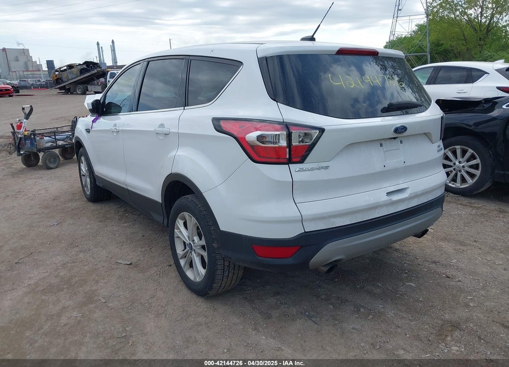 2017 FORD ESCAPE SE VIN: 1FMCU9GD7HUC11968