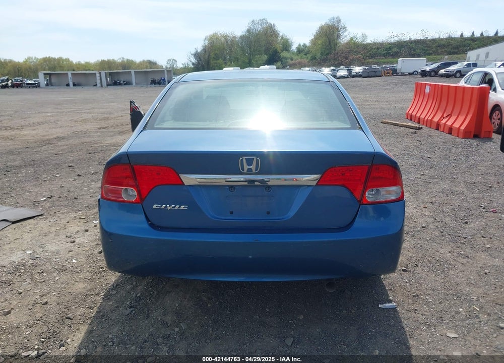 2011 HONDA CIVIC VIN: 19XFA1F80BE011973