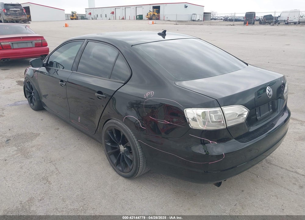 2014 VOLKSWAGEN JETTA VIN: 3VWD17AJ7EM388375