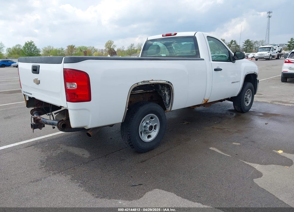 2008 CHEVROLET SILVERADO 2500HD VIN: 1GCHC24K18E160498