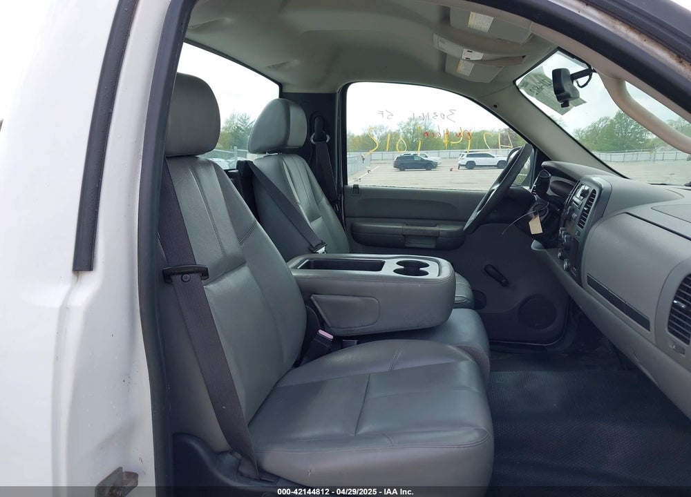 2008 CHEVROLET SILVERADO 2500HD VIN: 1GCHC24K18E160498