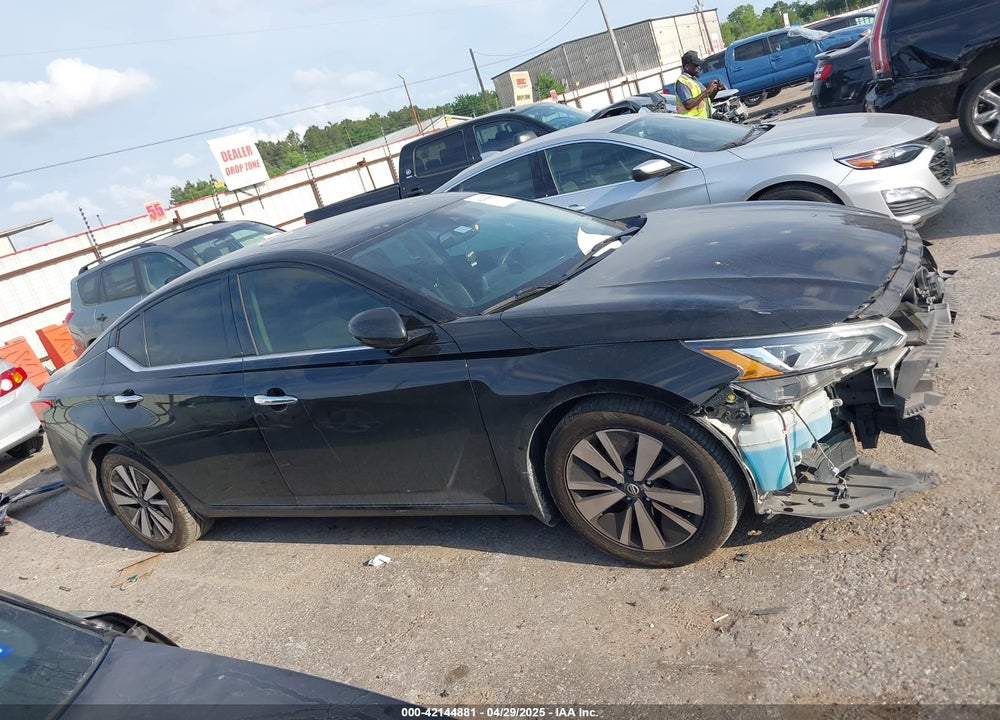 2020 NISSAN ALTIMA SV FWD VIN: 1N4BL4DV7LC256593