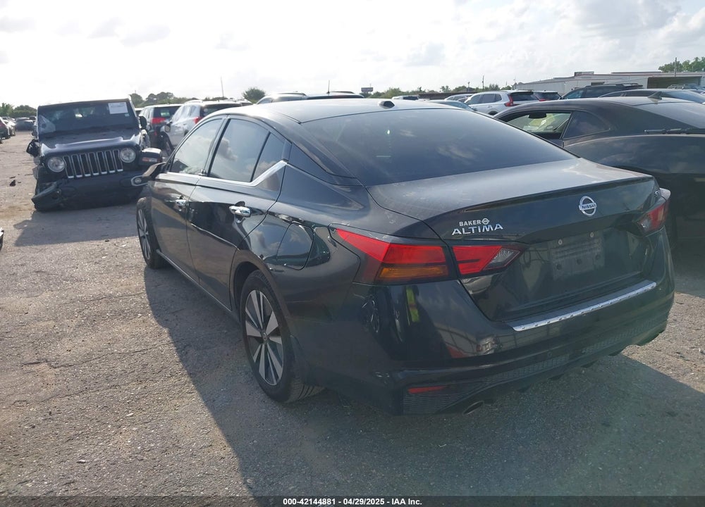 2020 NISSAN ALTIMA SV FWD VIN: 1N4BL4DV7LC256593