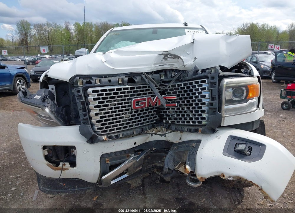 2015 GMC SIERRA 2500HD VIN: 1GT120EG0FF115577