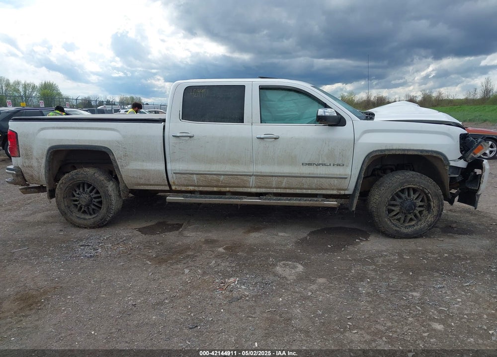 2015 GMC SIERRA 2500HD VIN: 1GT120EG0FF115577