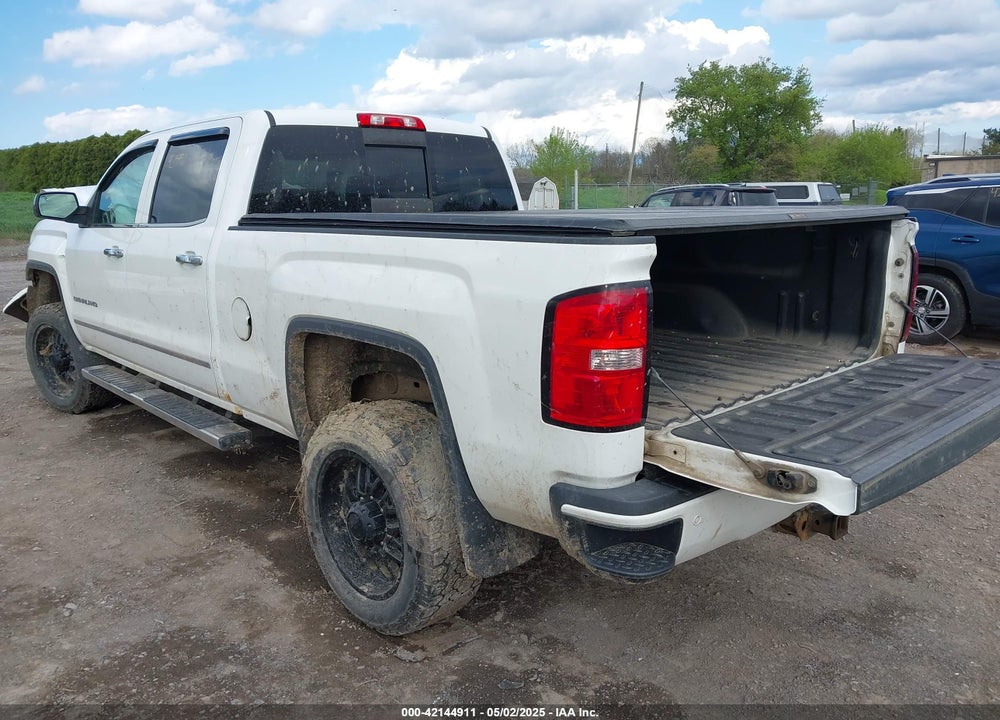 2015 GMC SIERRA 2500HD VIN: 1GT120EG0FF115577