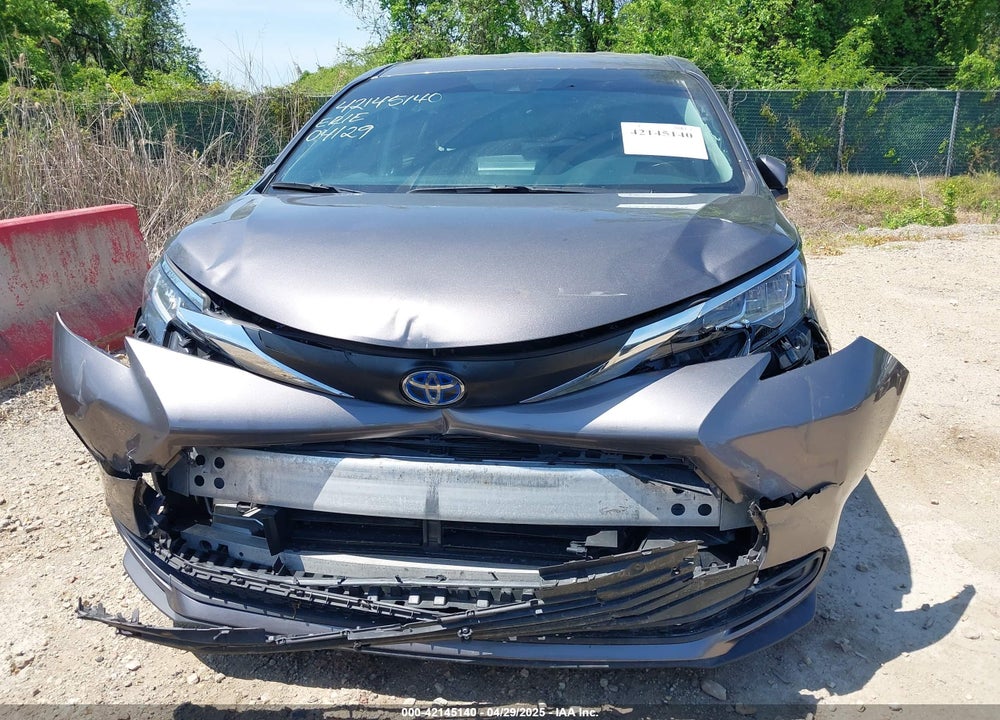 2021 TOYOTA SIENNA LE VIN: 5TDKSKFC4MS004345