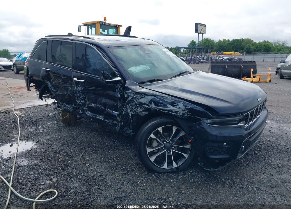 2023 JEEP GRAND CHEROKEE OVERLAND 4X4 VIN: 1C4RJHDG8P8822650