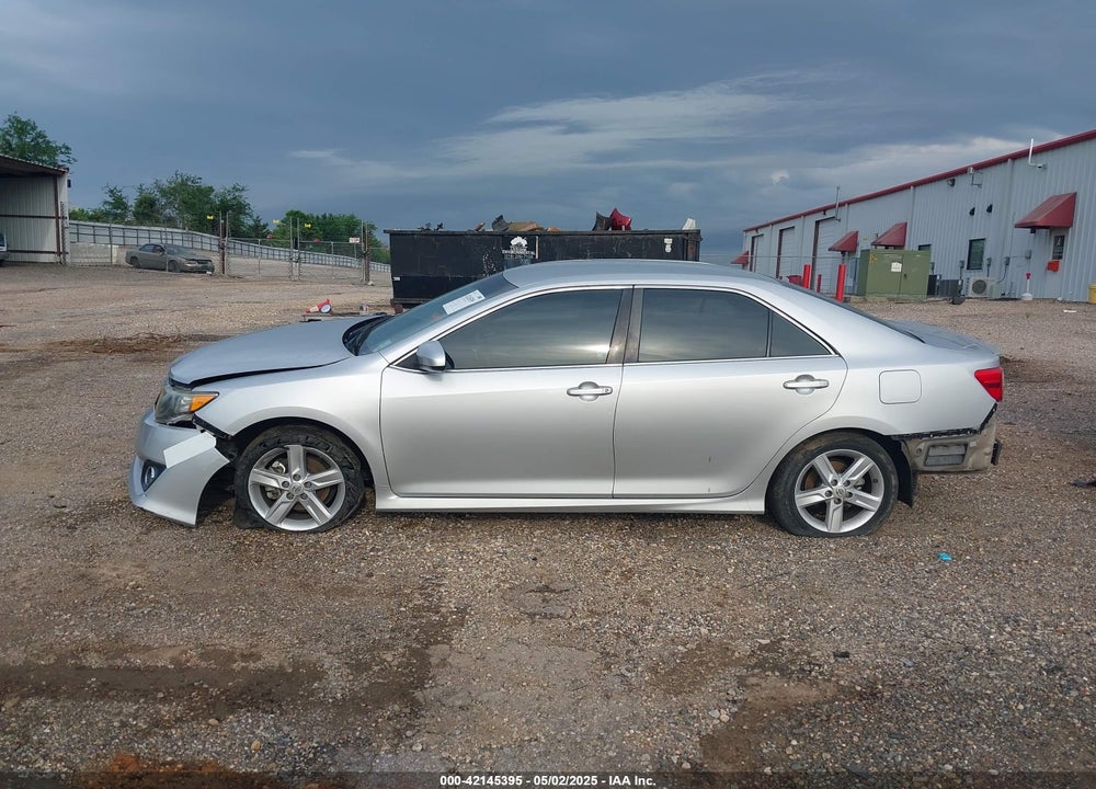 2014 TOYOTA CAMRY VIN: 4T1BF1FK2EU318381