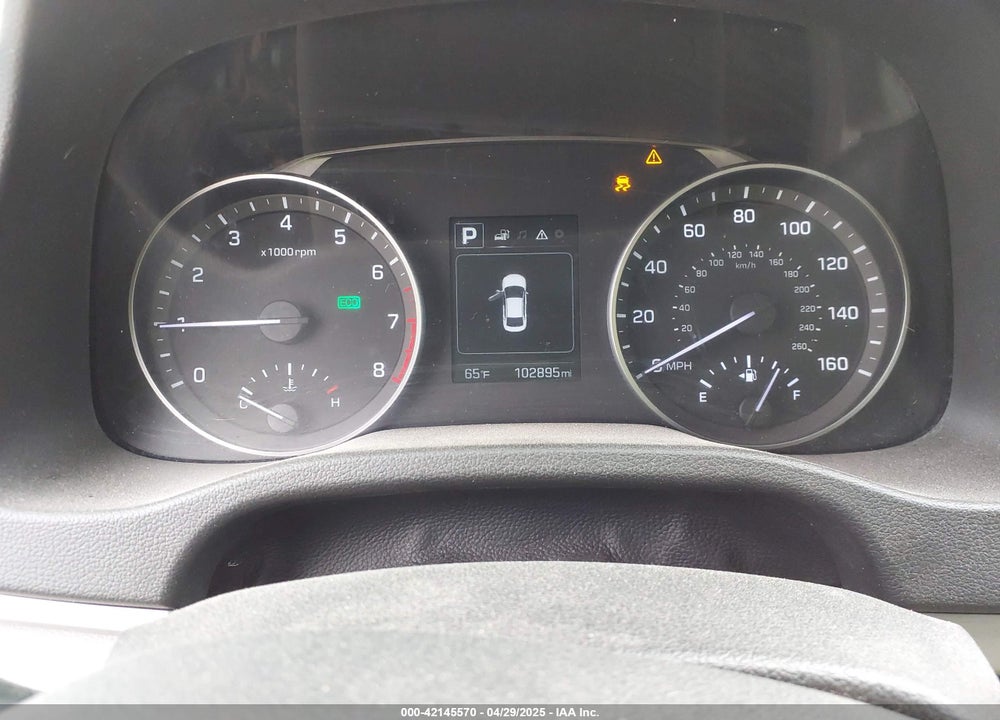 2018 HYUNDAI ELANTRA VIN: 5NPD84LF0JH351156