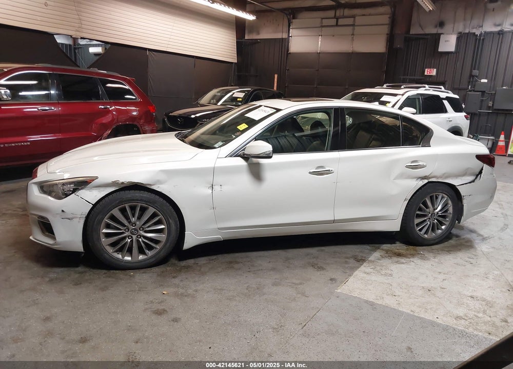 2018 INFINITI Q50 3.0T LUXE VIN: JN1EV7AR3JM443818