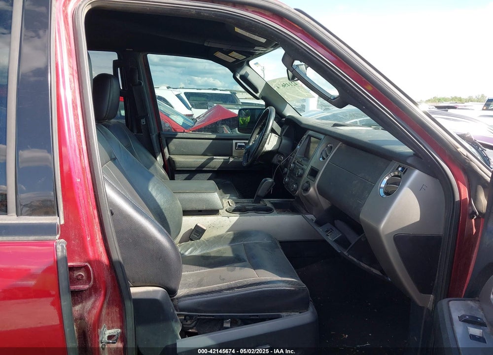 2015 FORD EXPEDITION XLT VIN: 1FMJU1JT3FEF28405