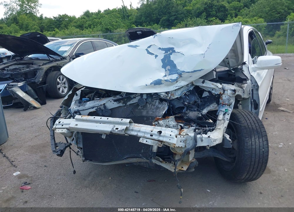 2016 HONDA ACCORD VIN: 1HGCR2F77GA200012