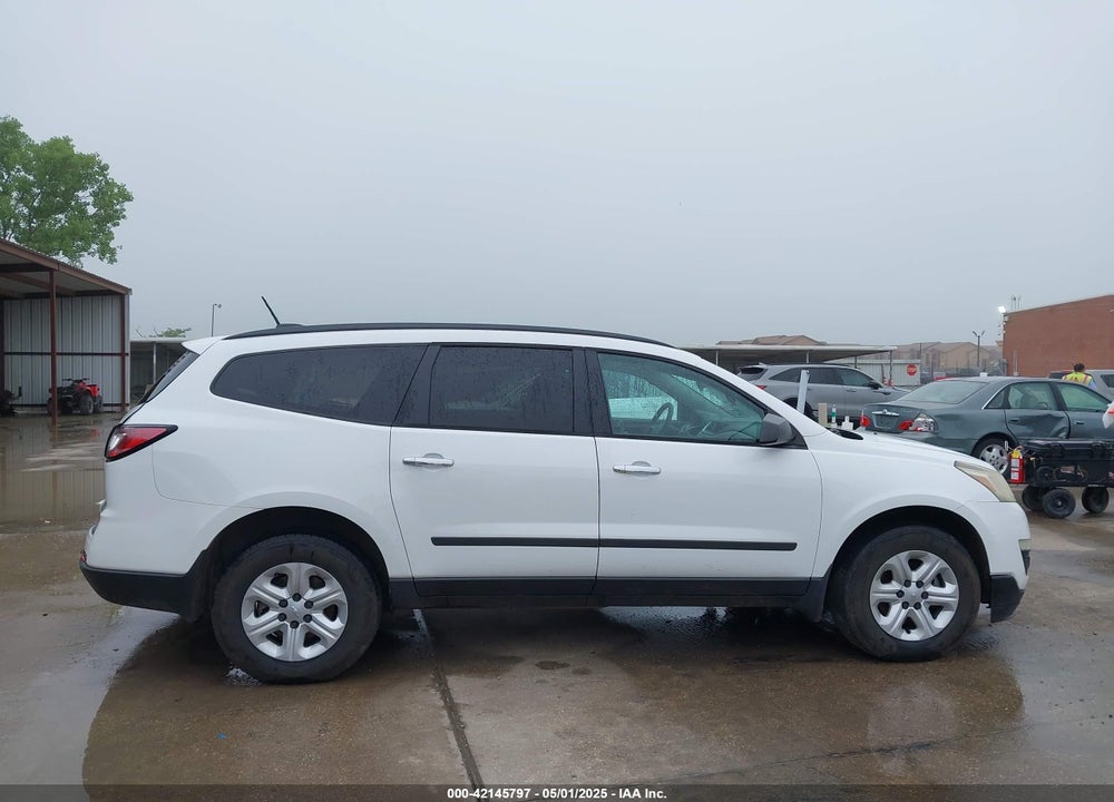 2016 CHEVROLET TRAVERSE LS VIN: 1GNKRFKDXGJ237589