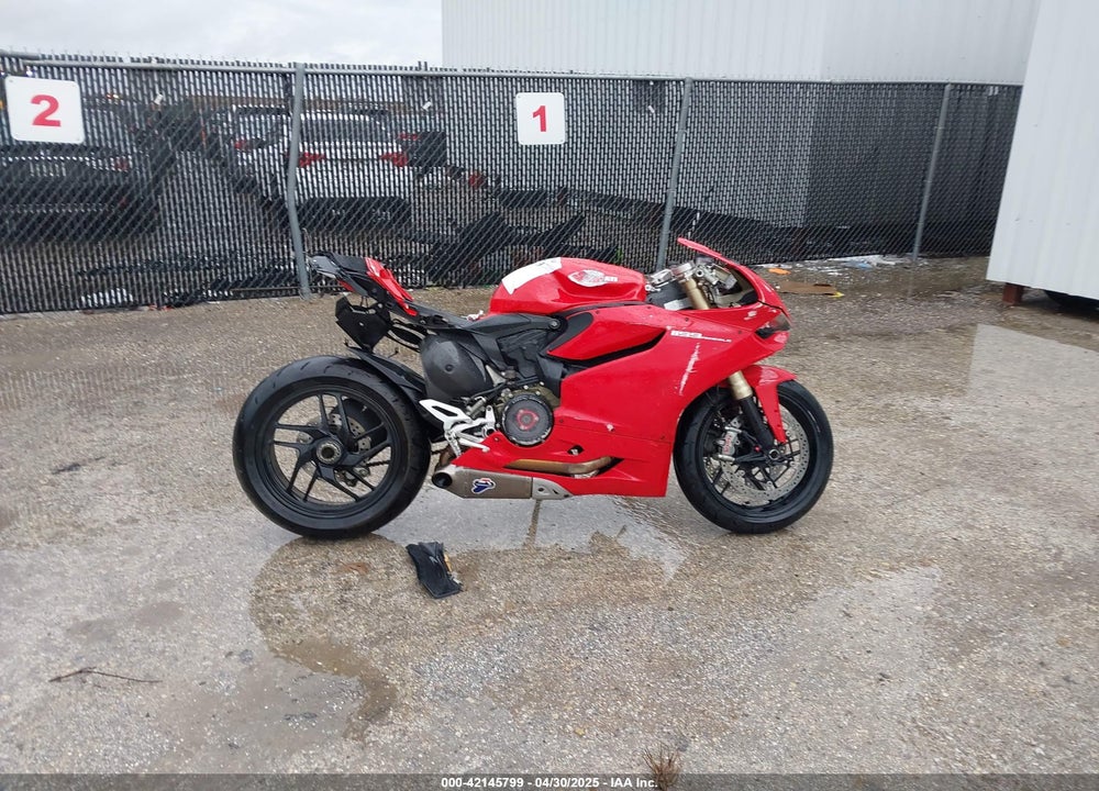 2012 DUCATI SUPERBIKE 1199 PANIGALE/S VIN: ZDM14BPW1CB002769