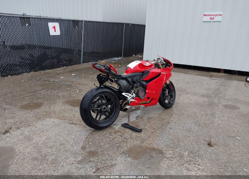 2012 DUCATI SUPERBIKE 1199 PANIGALE/S VIN: ZDM14BPW1CB002769