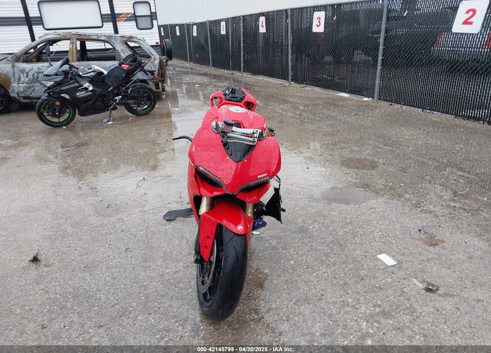 2012 DUCATI SUPERBIKE 1199 PANIGALE/S VIN: ZDM14BPW1CB002769