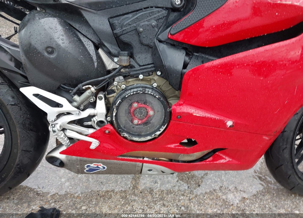2012 DUCATI SUPERBIKE 1199 PANIGALE/S VIN: ZDM14BPW1CB002769