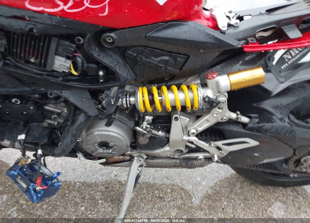 2012 DUCATI SUPERBIKE 1199 PANIGALE/S VIN: ZDM14BPW1CB002769