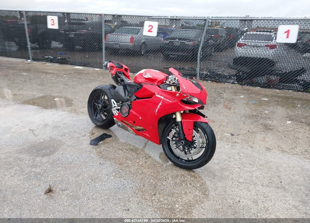 2012 DUCATI SUPERBIKE 1199 PANIGALE/S VIN: ZDM14BPW1CB002769