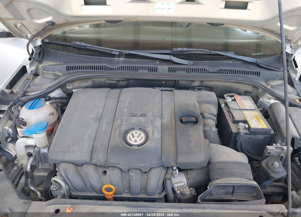 2011 VOLKSWAGEN JETTA VIN: 3VWBZ7AJ6BM357730