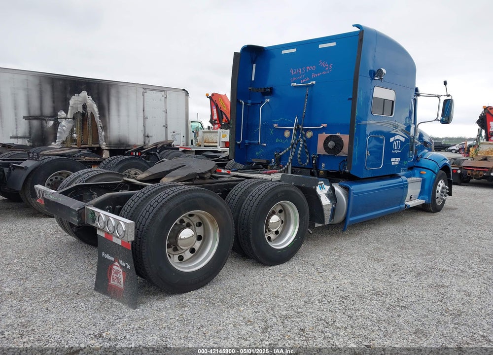 2013 PETERBILT 386 VIN: 1XPHD49X2DD209333