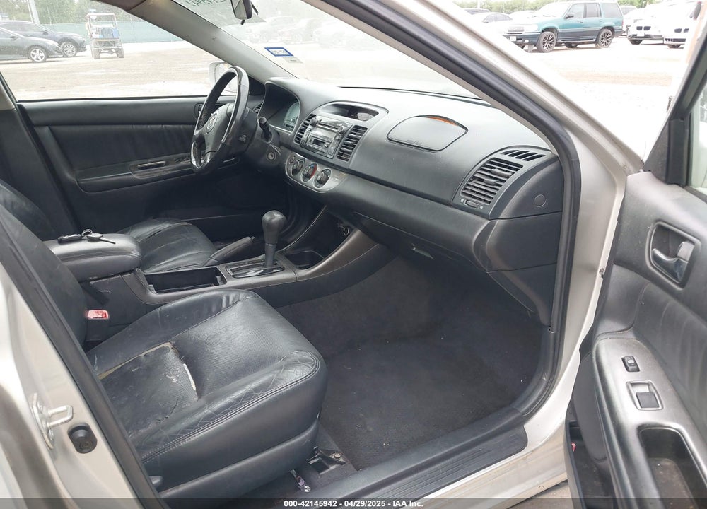 2004 TOYOTA CAMRY SE V6 VIN: 4T1BA32K44U015827