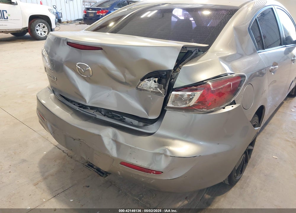 2013 MAZDA 3 VIN: JM1BL1TG7D1799466