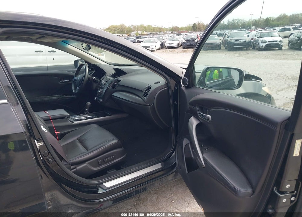 2015 ACURA RDX VIN: 5J8TB3H32FL015714