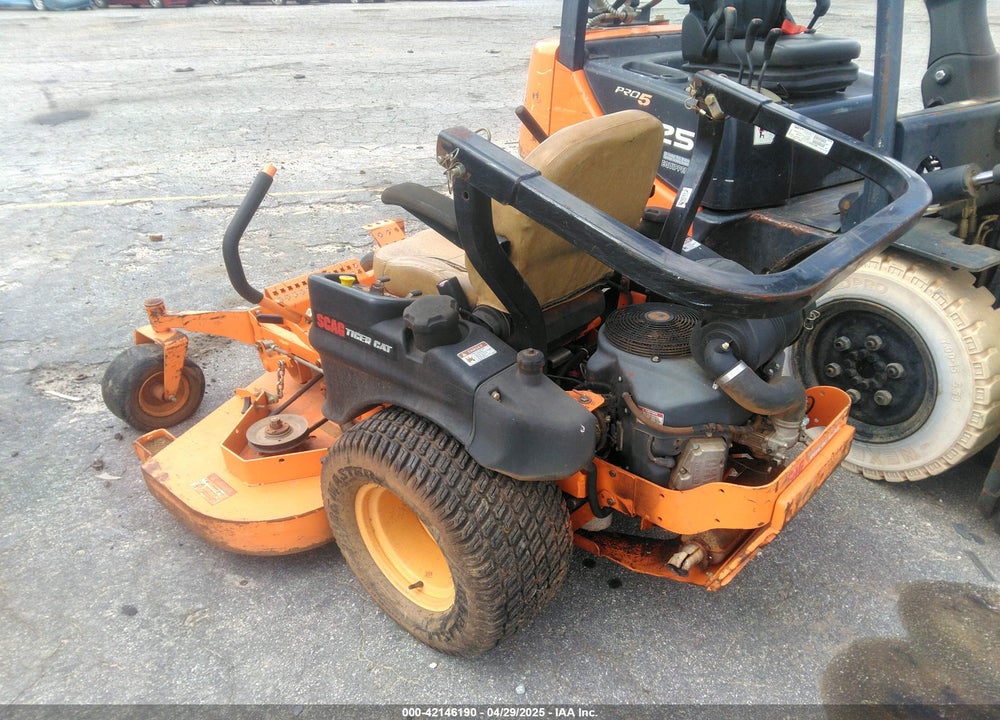 2017 SCAG STC61V-730FX ZERO TURN LAWNMOWER VIN: H6100782