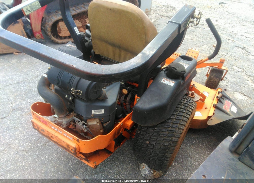 2017 SCAG STC61V-730FX ZERO TURN LAWNMOWER VIN: H6100782