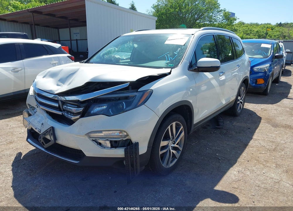 2018 HONDA PILOT VIN: 5FNYF6H95JB001137