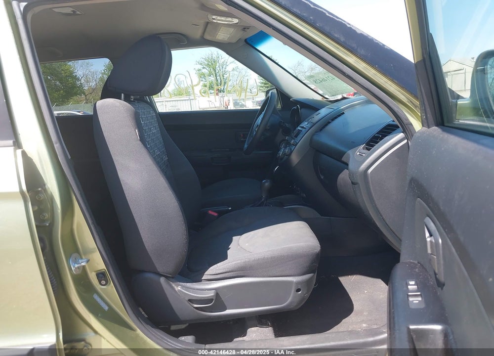 2011 KIA SOUL VIN: KNDJT2A25B7328192