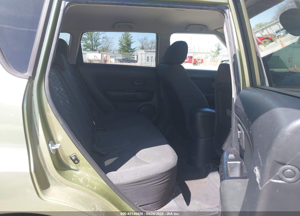 2011 KIA SOUL VIN: KNDJT2A25B7328192