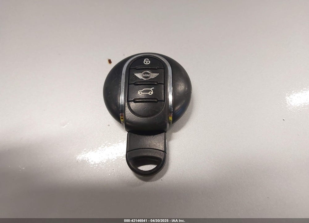 2015 MINI COOPER VIN: WMWXM5C57FT942137