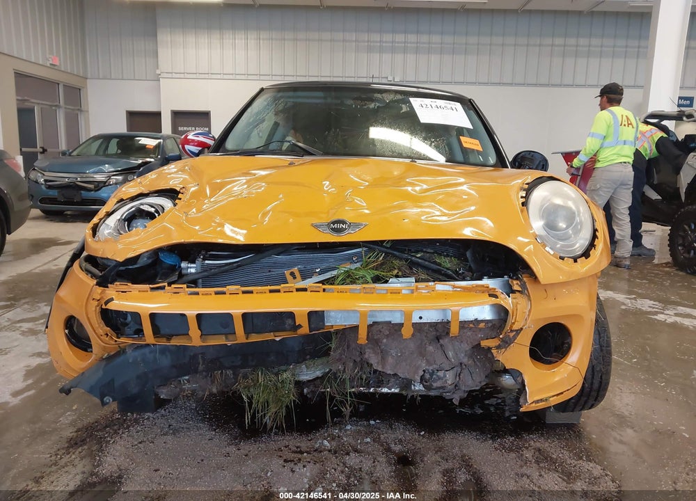 2015 MINI COOPER VIN: WMWXM5C57FT942137