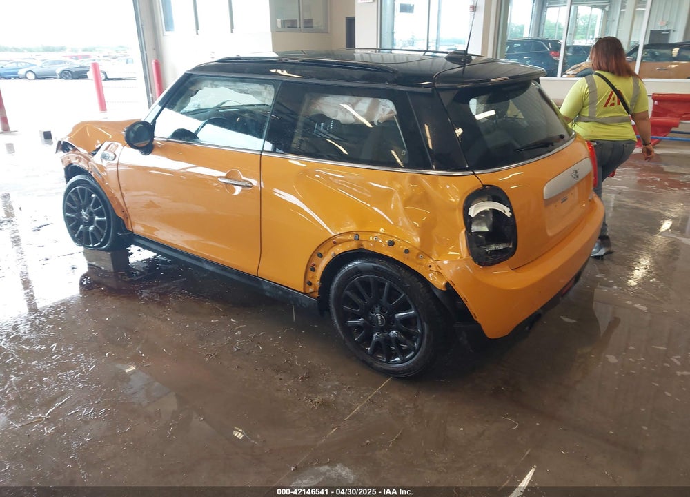 2015 MINI COOPER VIN: WMWXM5C57FT942137