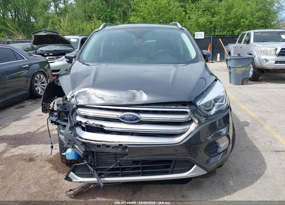 2017 FORD ESCAPE TITANIUM VIN: 1FMCU9J96HUC25137