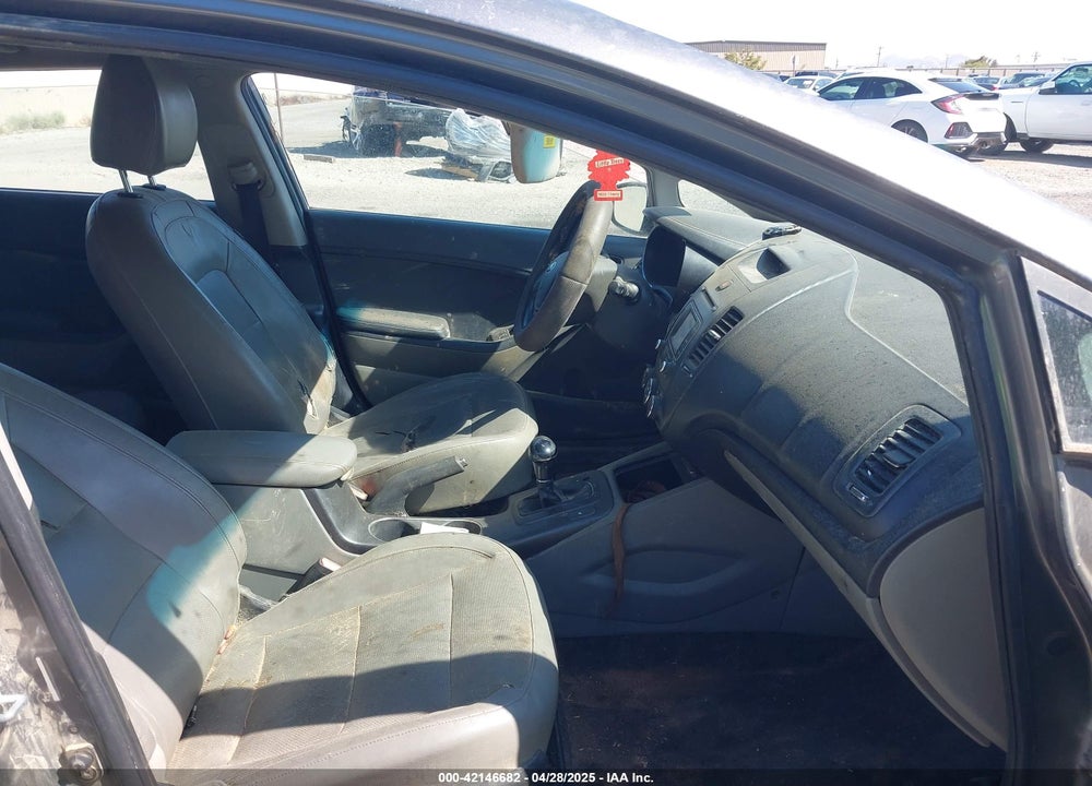 2014 KIA FORTE VIN: KNAFX5A87E5170161