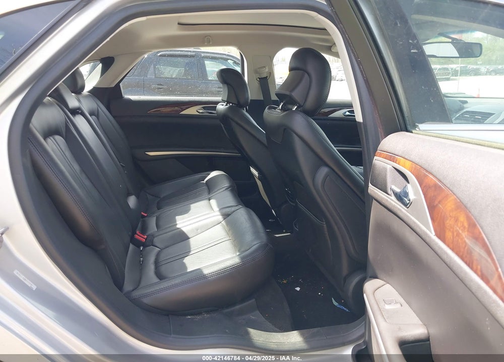 2014 LINCOLN MKZ VIN: 3LN6L2JK2ER835999