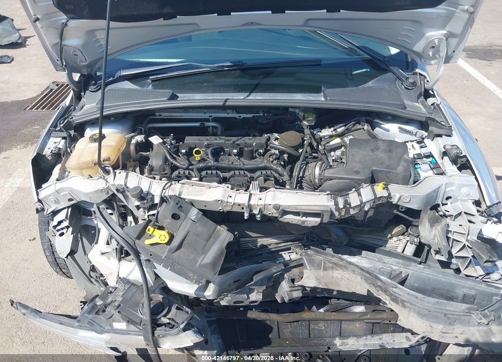 2016 FORD FOCUS SE VIN: 1FADP3K27GL235054