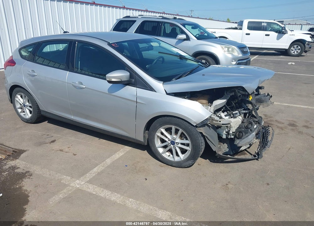 2016 FORD FOCUS SE VIN: 1FADP3K27GL235054