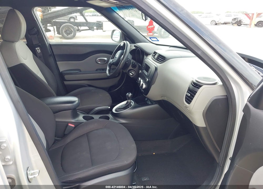 2016 KIA SOUL VIN: KNDJN2A20G7823756