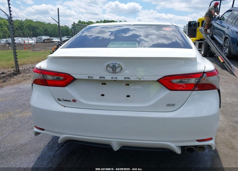 2018 TOYOTA CAMRY VIN: JTNB11HK9J3022415