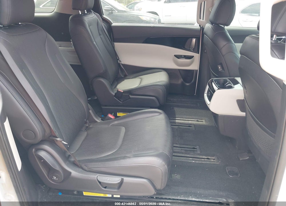 2024 KIA CARNIVAL MPV VIN: KNDNC5H38R6450739