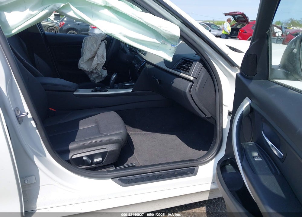 2018 BMW 320 VIN: WBA8A3C5XJA505321
